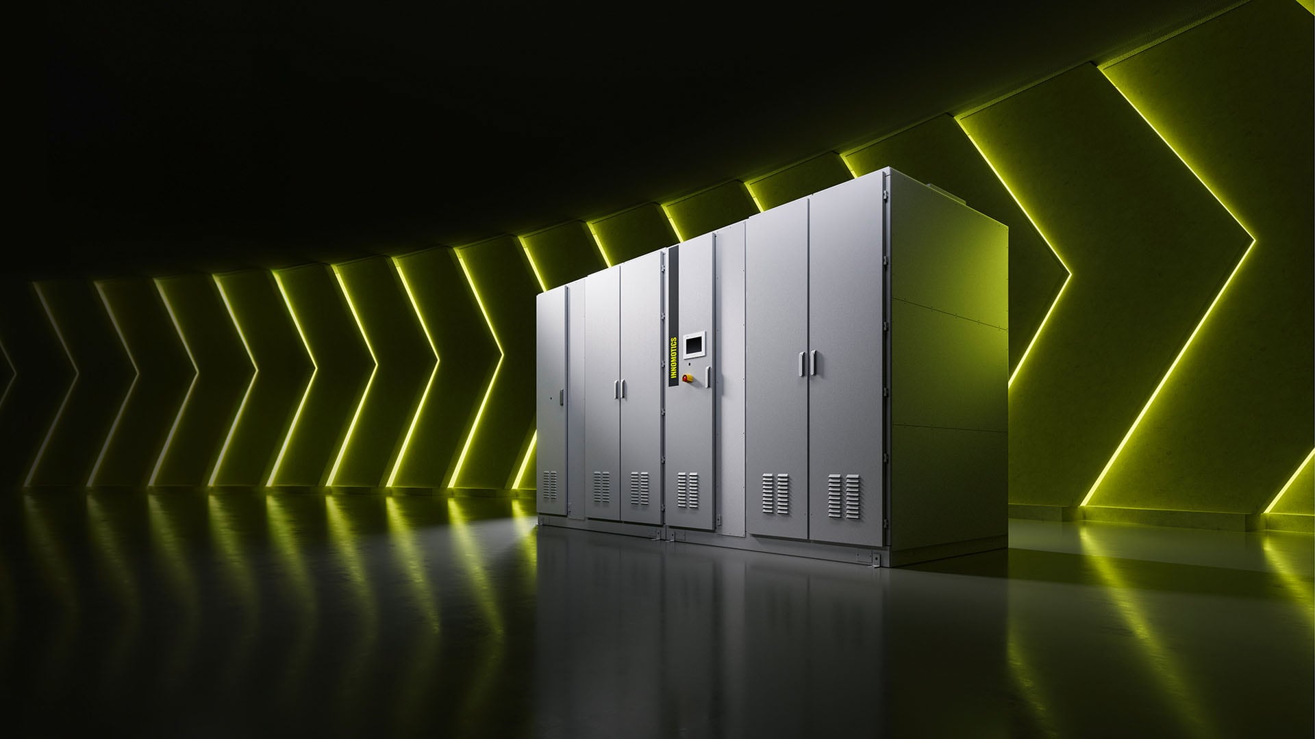 Reihe grauer Schaltschränke in einem Raum mit gelb leuchtenden Pfeilstrukturen.